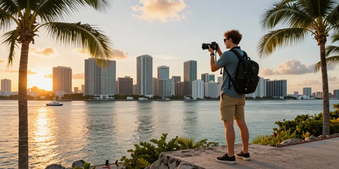 Pelancong menikmati pemandangan indah di https://miami4d.com/ saat senja dengan latar belakang skyline Miami.